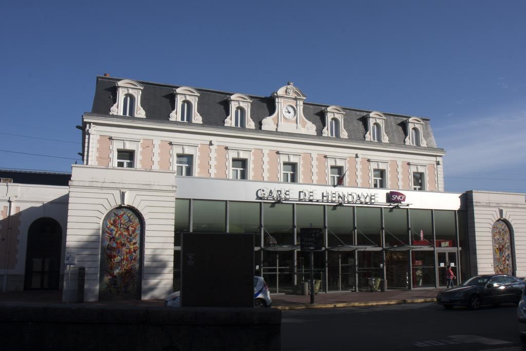 Hotel Aitana Irun Exteriér fotografie